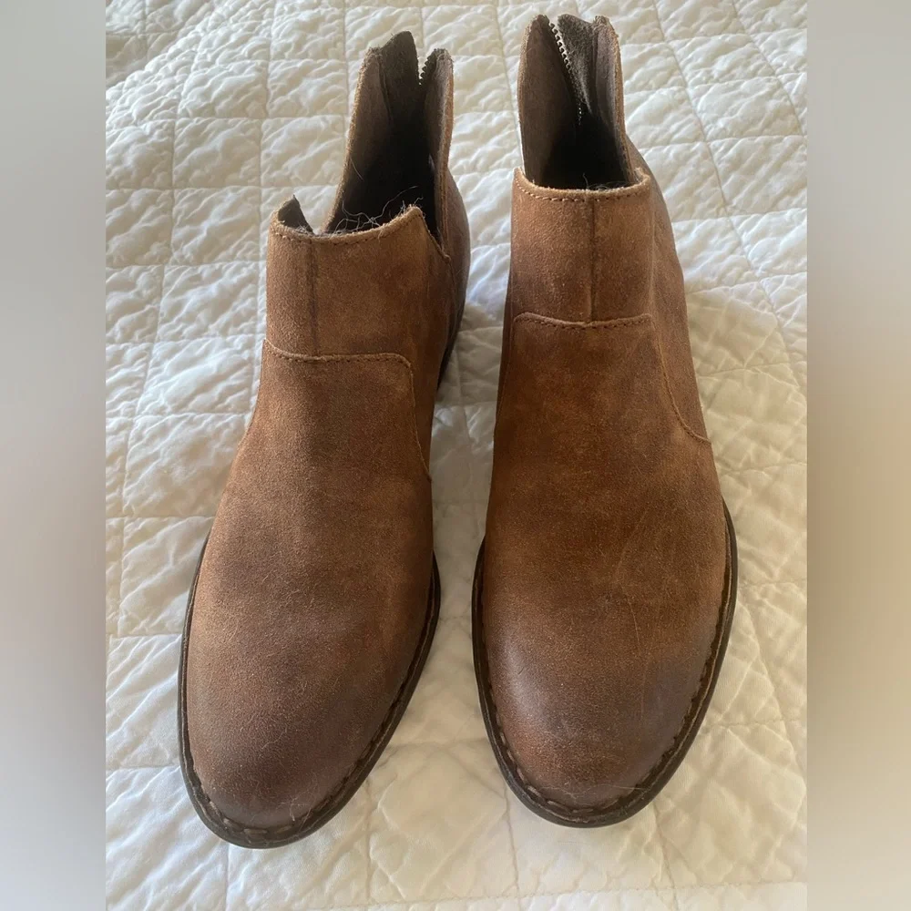 Born Kerri Ankle Boots - Picture 2 of 13